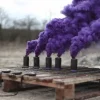 A705315VI - ENOLA GAYE FUMIGÈNE EG-18 WIRE PULL ASSAULT SMOKE VIOLET