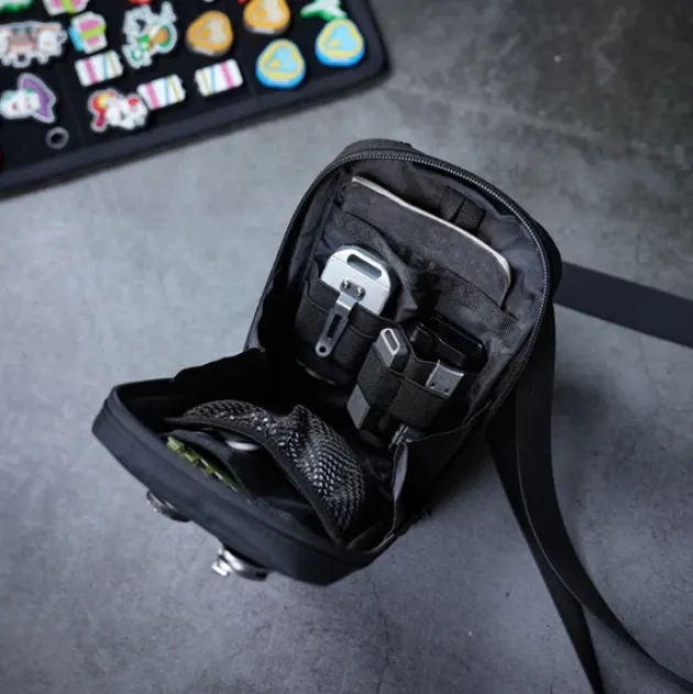 CHS3BLK - VIPERADE Petit sac bandoulière NOIR