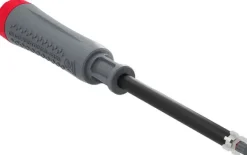 EN10024 - REAL AVID Outil de nettoyage chambre AR15