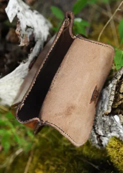 1616414400 - LARP Sacoche Cuir avec ornements celtiques