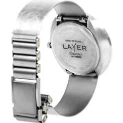 Layer Montre full titane pièce unique n°1