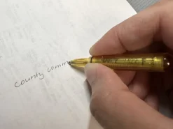 MAR098 - Maratac Mini stylo en Ultem Pen-Go
