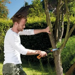 RL661025 - Fiskars Scie rétractable Xtract SW75