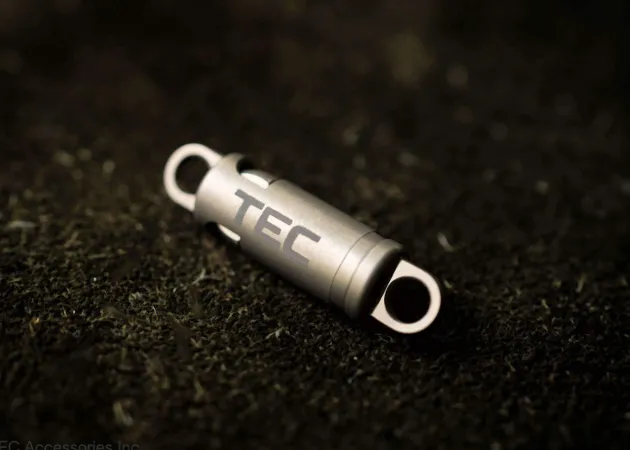 TEC312 - Tec accessories connecteur titane Python-QR