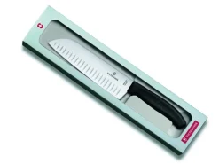 VIC6.8523.17G VICTORINOX SANTOKU SWISSCLASSIC 17CM ALV. NOIR